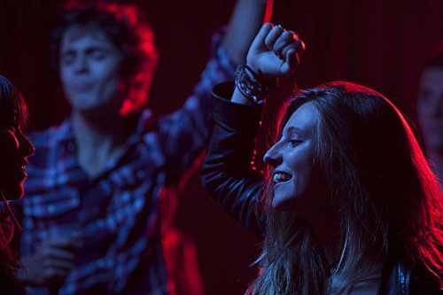 friends at a concert - concert stock pictures, royalty-free photos & images