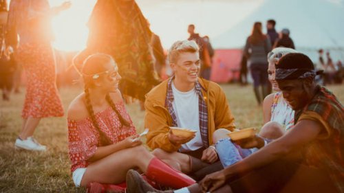 friends eating food at a festival - concert stock pictures, royalty-free photos & images