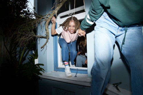 friends moving out of house window - fashion stock pictures, royalty-free photos & images