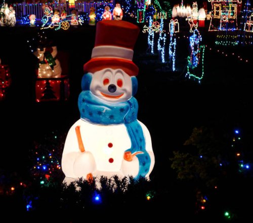 frosty the snowman yard decoration - garden decoration stock pictures, royalty-free photos & images