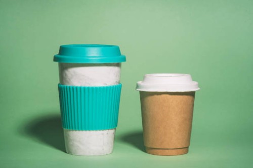 green recyclable cup - junk food stock pictures, royalty-free photos & images