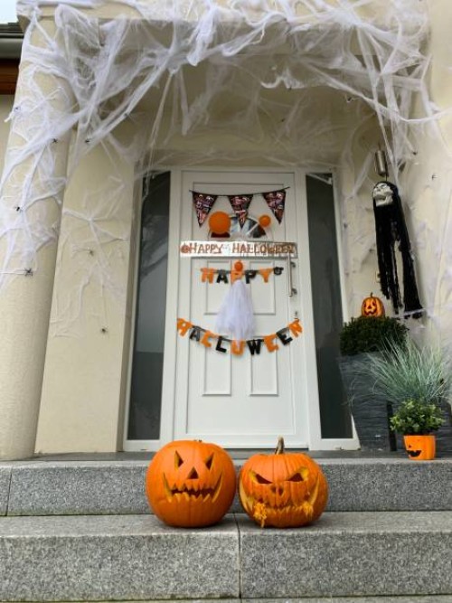 halloween decorations on front porch - home decoration stock pictures, royalty-free photos & images