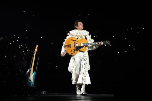 Harry Styles performs onstage during "Harryween" Fancy Dress Party at Madison Square Garden on October 31, 2021 in New York City.
