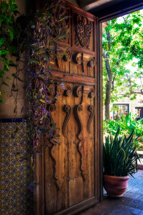 hidalgo garden - garden decoration stock pictures, royalty-free photos & images