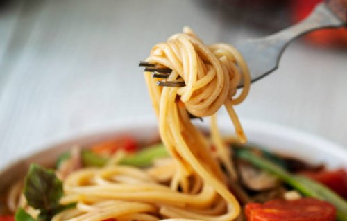 homemade sausage and tomato spaghetti - food stock pictures, royalty-free photos & images