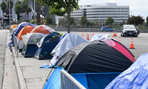 Inglewood , CA Inglewood , CA Billie Eilish ticket holders have been camping out since November 30th, at the Kia Forum in Inglewood on Monday,...
