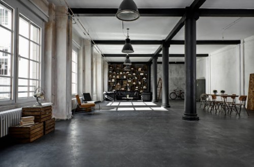 interior of a loft flat - fashion stock-fotos und bilder