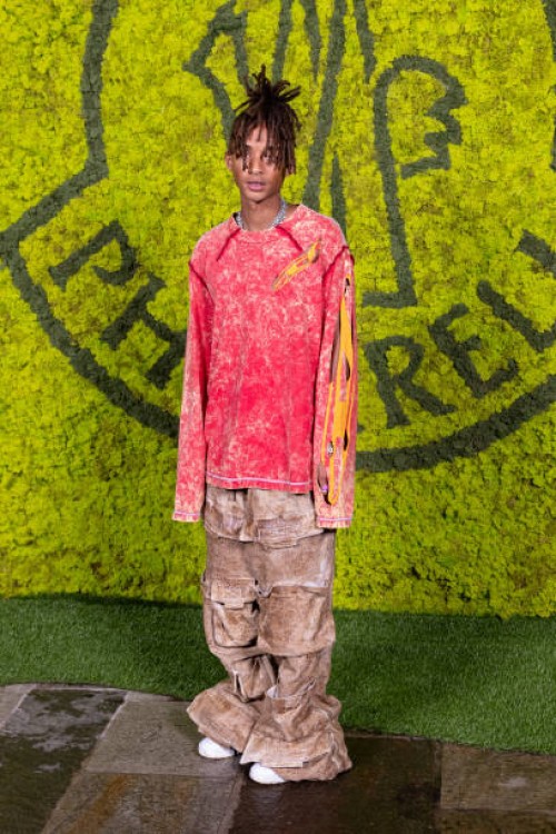 Jaden Smith arrives at the Moncler event during the Milan Fashion Week Womenswear Spring/Summer 2024 on September 20, 2023 in Milan, Italy.