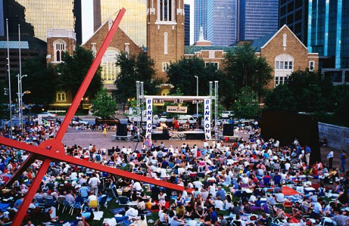 jazz under the stars outdoor concert, dallas museum of art. - concert stock pictures, royalty-free photos & images