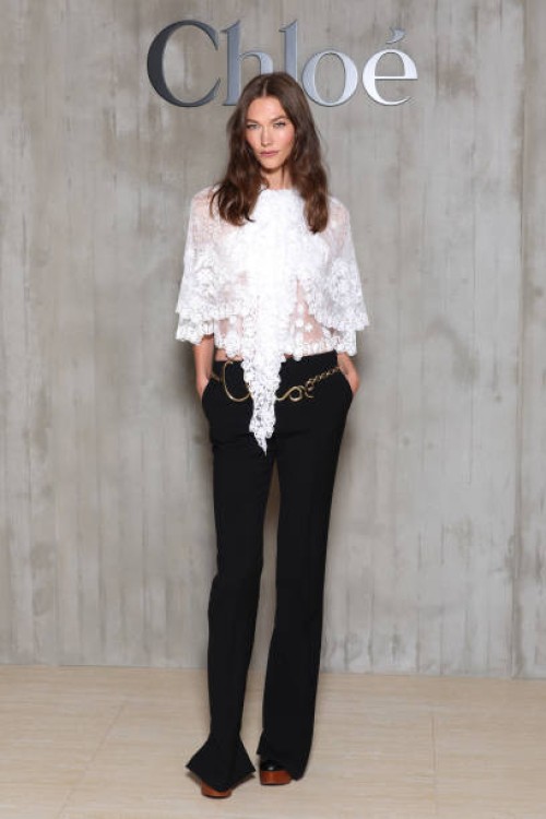 Karlie Kloss attends the Chloé Womenswear Spring-Summer 2025 show as part of Paris Fashion Week on September 26, 2024 in Paris, France.