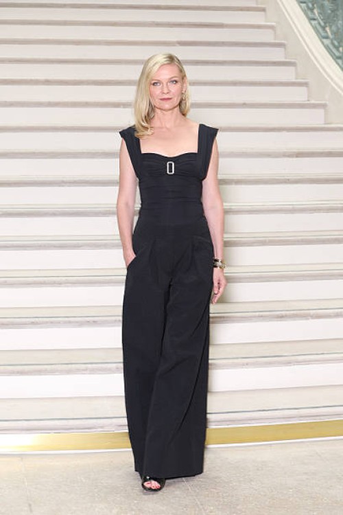 Kirsten Dunst attends the Chanel Haute Couture Fall/Winter 2025/2026 show as part of Paris Fashion Week on July 08, 2025 in Paris, France.
