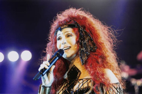 La chanteuse américaine Cher en concert à Paris le 10 novembre 1999, France.