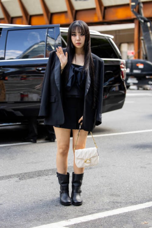 Lee Young-ji wears black blazer, white bag outside Coach during New York Fashion Week on September 09, 2024 in New York City.