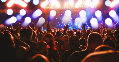 live music event, concert crowd arms raised, audience cheering - concert stock pictures, royalty-free photos & images