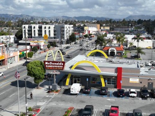 Los Angeles, CA An aerial view of fast food restaurants on Crenshaw Blvd including Taco Bell, McDonald's, Yoshinoya, Subway, El Pollo Loco, Little...