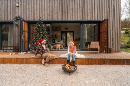 magic moments on christmas day - garden decoration stock pictures, royalty-free photos & images