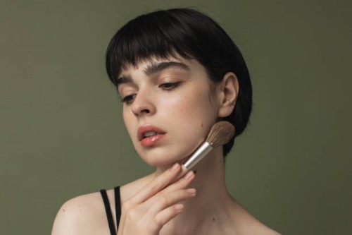 makeup brush. beauty portrait. woman - fashion stock pictures, royalty-free photos & images
