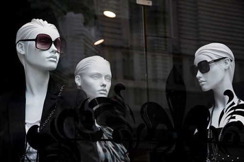 mannequins in the shop window - fashion stock pictures, royalty-free photos & images