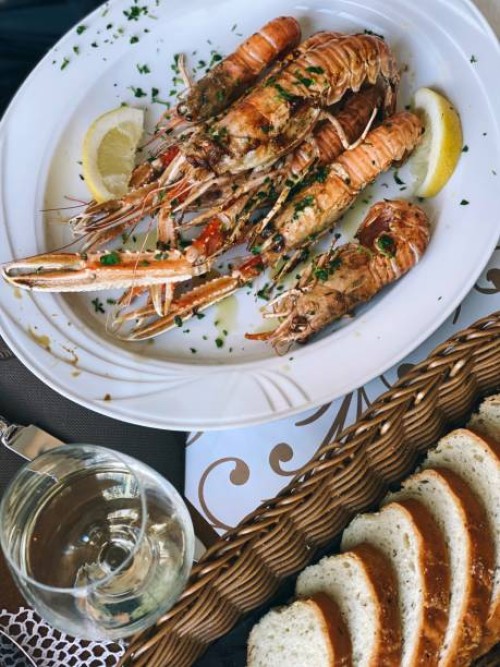 mediterranean culinary scampi shrimps prawns grilled - food stock pictures, royalty-free photos & images
