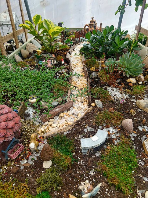 miniature garden - garden decoration stock-fotos und bilder