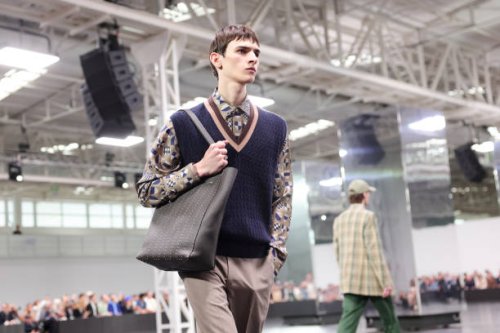 Model walks the runway at the Fendi fashion show during the Milan Menswear Spring/Summer 2025 on June 15, 2024 in Milan, Italy.