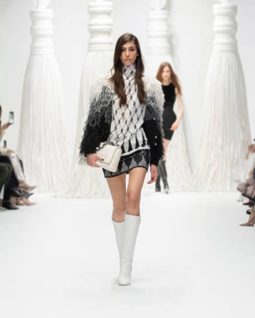 Model walks the runway at the Genny fashion show during the Milan Fashion Week - Womenswear Fall/Winter 2025/2026 on February 27, 2025 in Milan,...