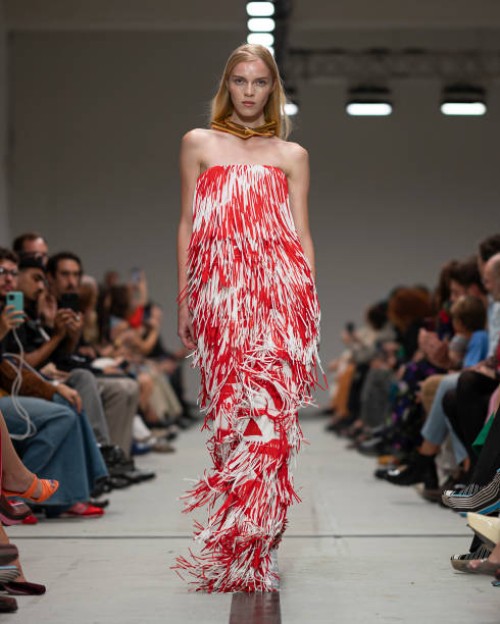 Model walks the runway at the Missoni fashion show during the Milan Womenswear Spring/Summer 2025 on September 20, 2024 in Milan, Italy.