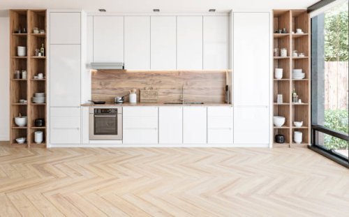 modern white kitchen with rectangular breakfast kitchen island with stools - garden decoration stock pictures, royalty-free photos & images