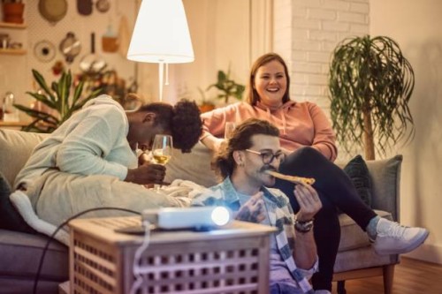 movie night at home with friends - junk food stock pictures, royalty-free photos & images