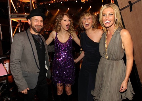 Musicians Kristian Bush, Taylor Swift, Jennifer Nettles and Faith Hill pose backstage during Brooks & Dunn's The Last Rodeo Show at the MGM Grand...