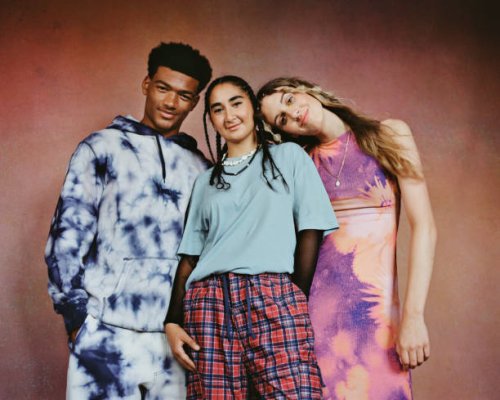 non-binary person with male and female friends - hairstyle stock pictures, royalty-free photos & images