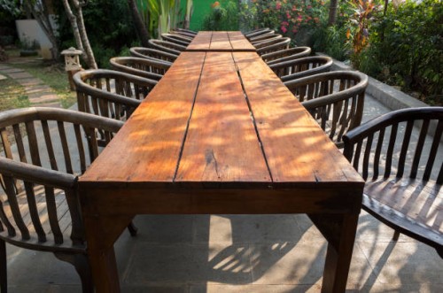 outdoor dinning table - garden decoration stock pictures, royalty-free photos & images