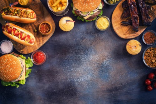 picnic table to celebrate 4th of july - garden decoration stock pictures, royalty-free photos & images