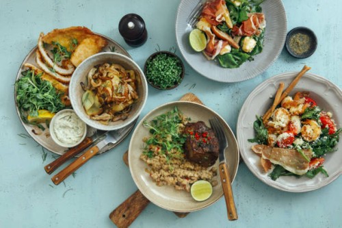 platos tradicionales italianos para la cena familiar - food fotografías e imágenes de stock