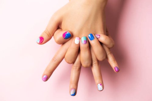 playful abstract summer manicure - nails art stock pictures, royalty-free photos & images