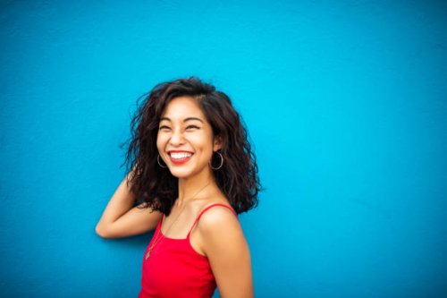 portrait of a smiling asian woman - hairstyle stock pictures, royalty-free photos & images