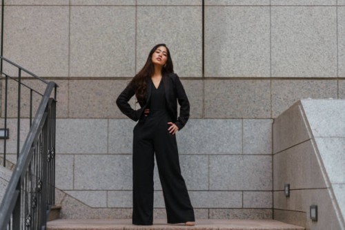 portrait of fashionable businesswoman - fashion stock pictures, royalty-free photos & images