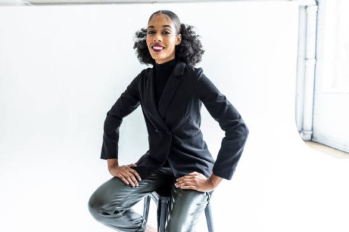portrait of fashionable female businesswoman in photo studio - fashion stock pictures, royalty-free photos & images