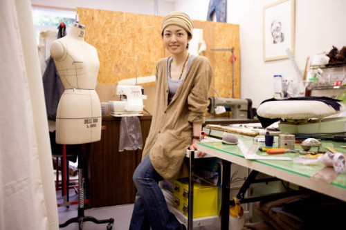portrait of japanese woman in a studio - fashion stock pictures, royalty-free photos & images