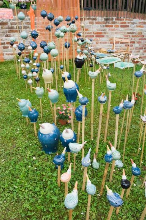 pottery at a market, garden ceramics, landshut, bavaria, germany - garden decoration stock pictures, royalty-free photos & images