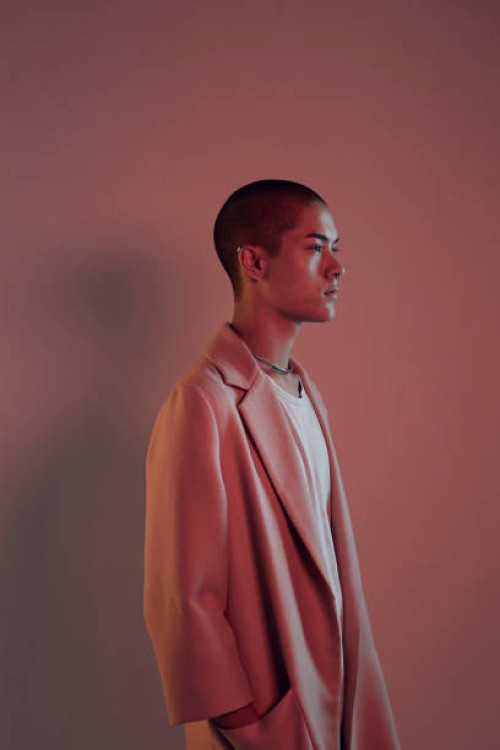 profile shot of beautiful young man looking right, shot on studio - fashion stock pictures, royalty-free photos & images