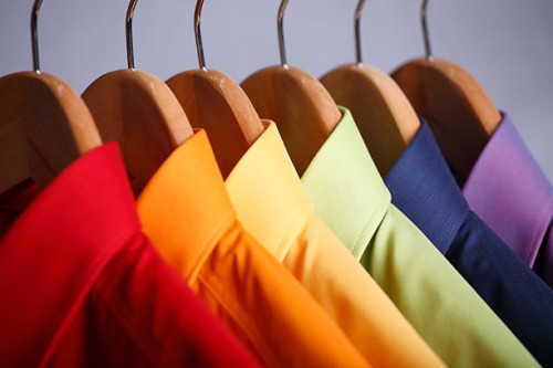 rainbow de camisas - fashion fotografías e imágenes de stock