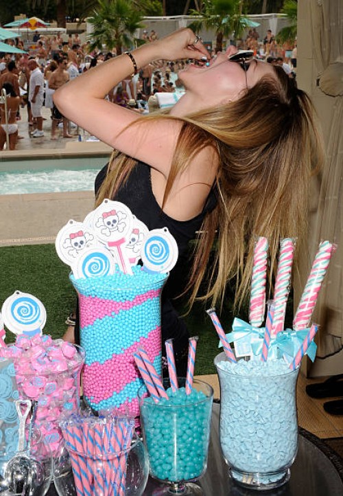 Recording artist Avril Lavigne celebrates her birthday at the Wet Republic pool at the MGM Grand Hotel/Casino October 2, 2010 in Las Vegas, Nevada....