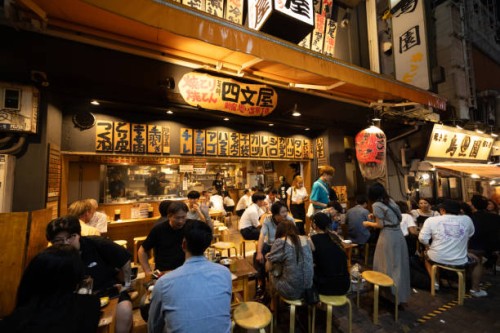 restaurants in shinjuku, tokyo, japan - food stock pictures, royalty-free photos & images