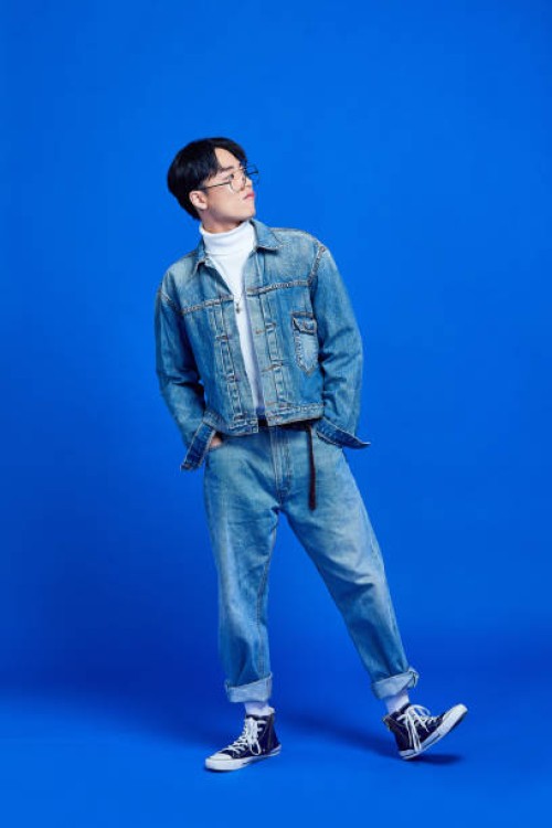 retro style, newtro, trend, youth culture, youth, 20th century style, old fashioned fashion, fashionable, fashion, college student, perm, personality, young man - fashion stock pictures, royalty-free photos & images