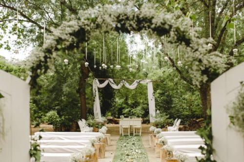rustic wedding ceremony venue - home decoration stock pictures, royalty-free photos & images