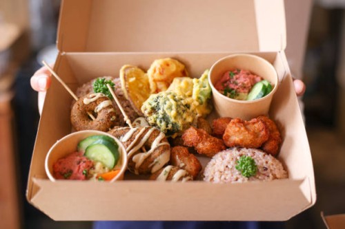 serving vegan food for delivery - junk food stock pictures, royalty-free photos & images