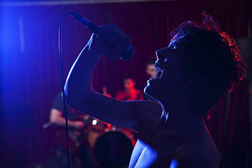 singer on stage - concert stock pictures, royalty-free photos & images