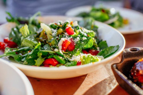 spinach salad with strawberries, goat cheese, balsamic, and walnuts - food stock pictures, royalty-free photos & images