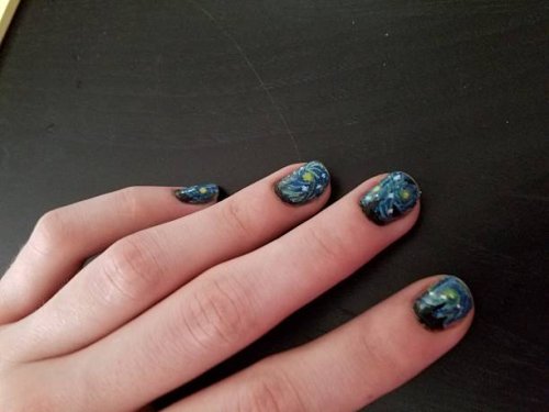starry night nail art on women's nail - nails art stock pictures, royalty-free photos & images